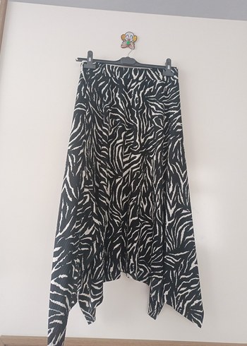 Zebra Desenli Uzun Pilili Kadın Etek - Görsel 5