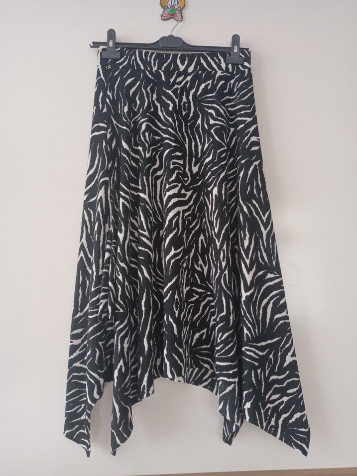 Zebra Desenli Uzun Pilili Kadın Etek - Görsel 2