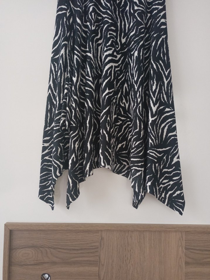 Zebra Desenli Uzun Pilili Kadın Etek - Görsel 3