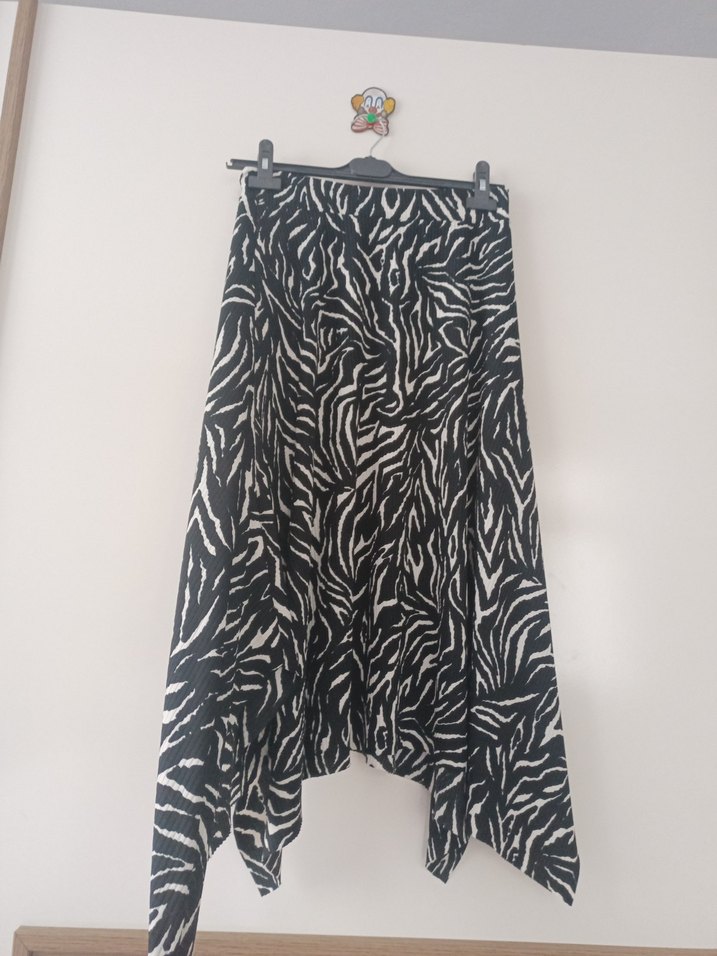 Zebra Desenli Uzun Pilili Kadın Etek - Görsel 5