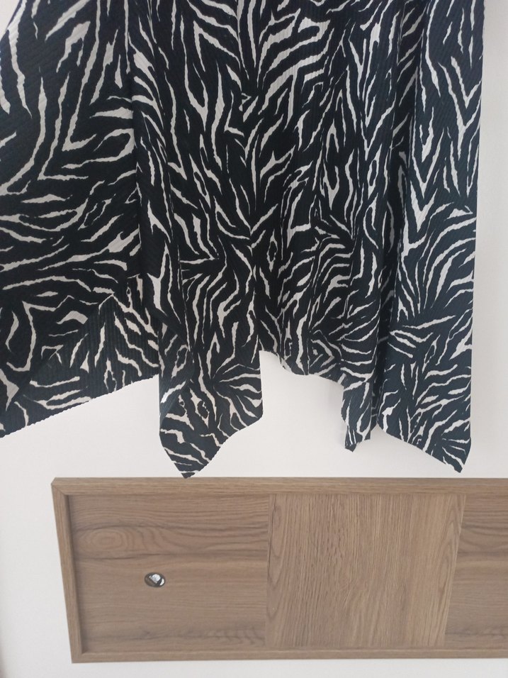 Zebra Desenli Uzun Pilili Kadın Etek - Görsel 4