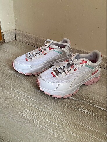 37 Beden Puma spor ayakkabı