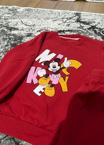 Unisex Çocuk Kırmızı Mickey Baskılı Rahat Takım - Görsel 2