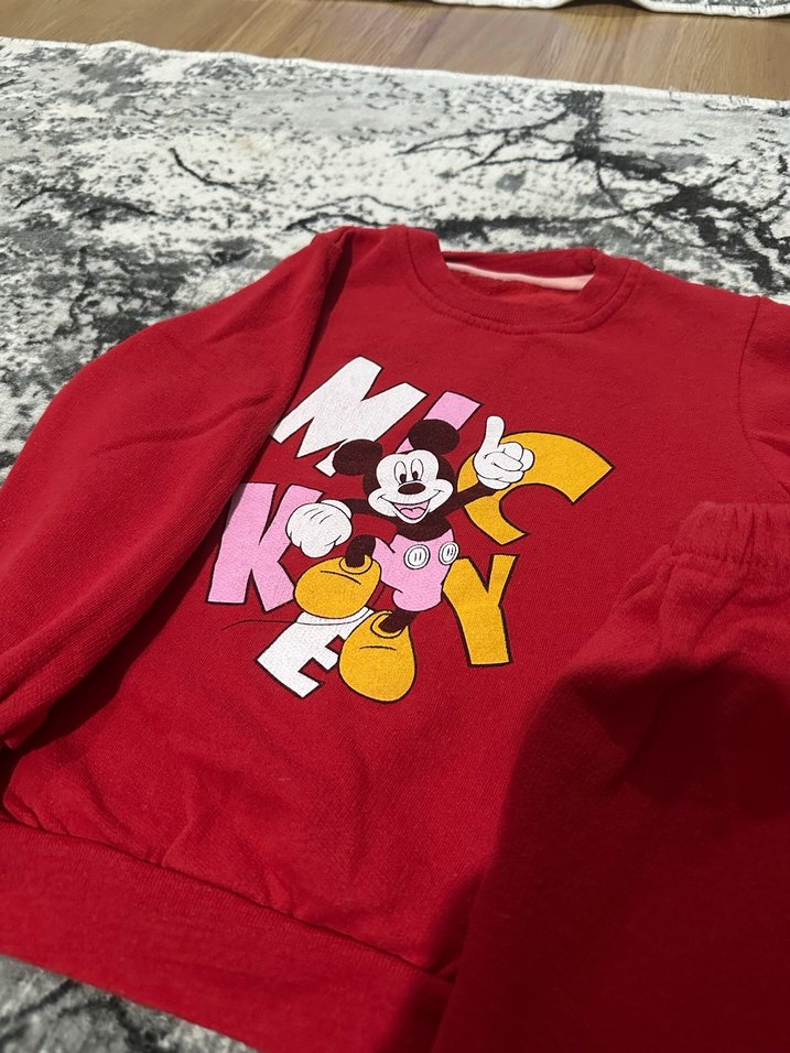 Unisex Çocuk Kırmızı Mickey Baskılı Rahat Takım - Görsel 2