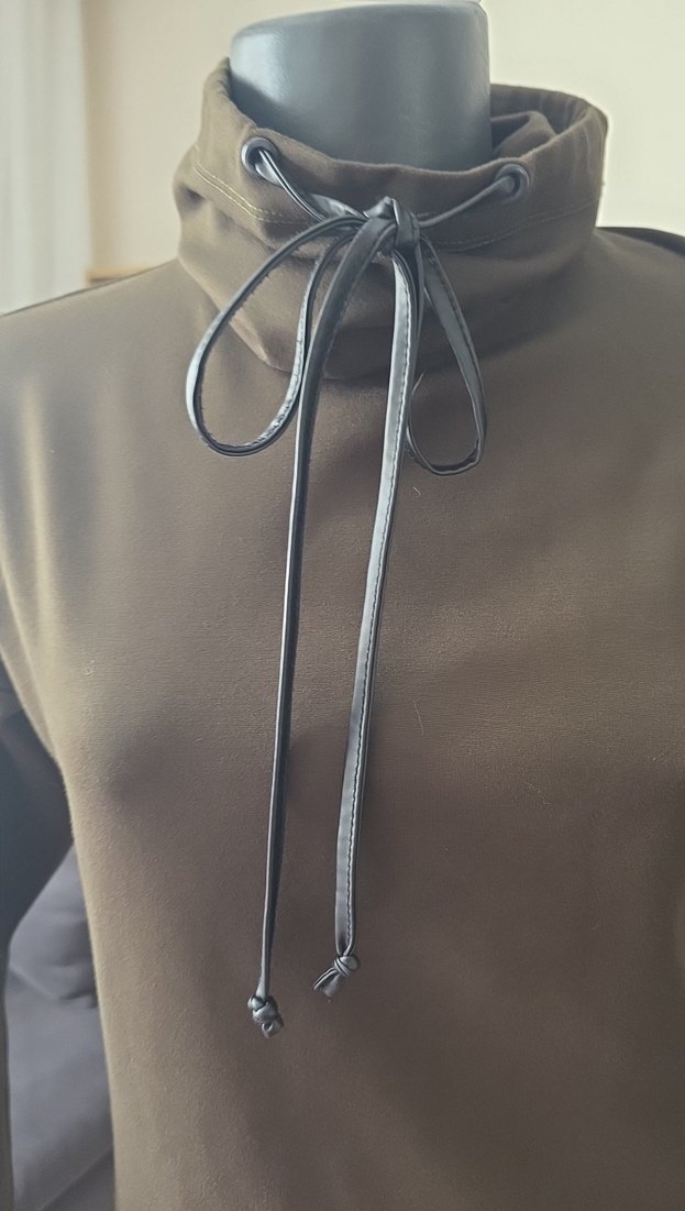 Asimetrik Bağcıklı Taupe Tunik — görsel 4/9