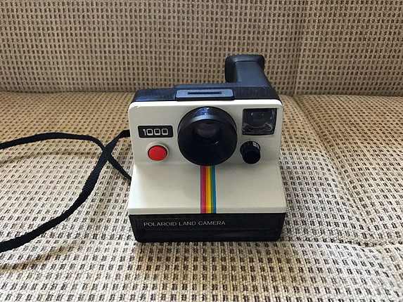 Polaroid 1000 Fotoğraf Makinesi 