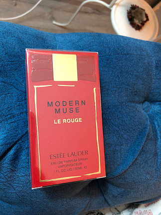 Estee Lauder modern muse le rouge 