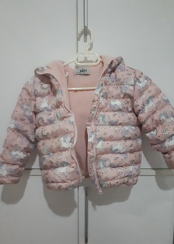 Kız Çocuk Pembe Kapüşonlu Baskılı Mont