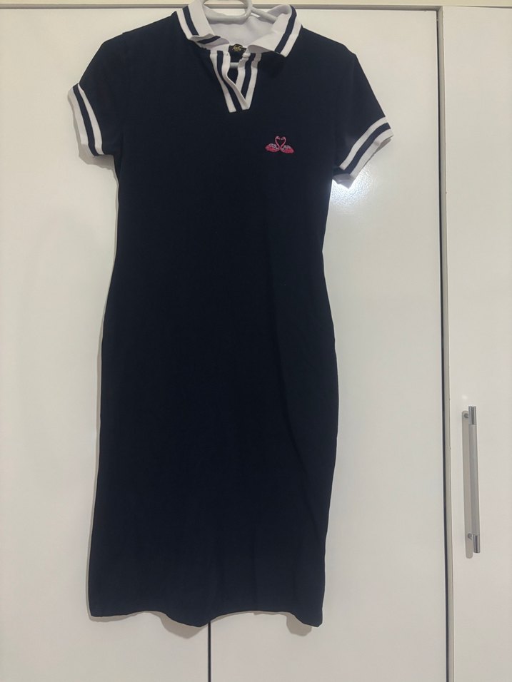 Siyah V Yaka Kısa Kollu Midi Elbise - Görsel 2