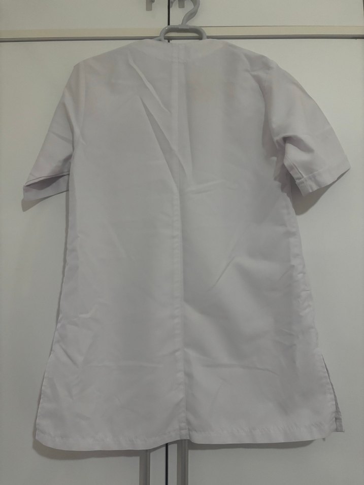 Düğmeli Beyaz Kısa Kollu Kadın Gömlek - Görsel 2