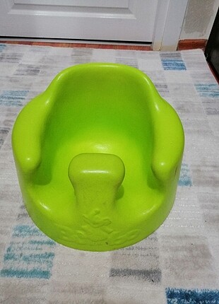 Bumbo bebek koltuğu