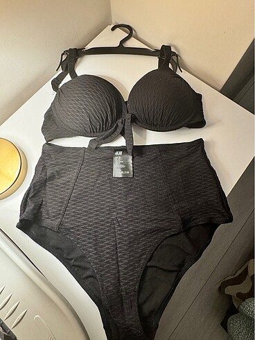 Siyah bikini