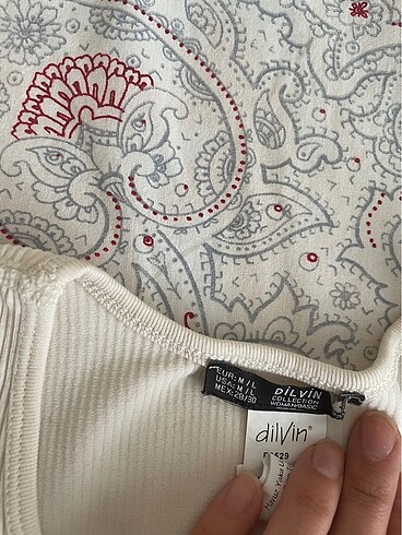 Dilvin Ekru crop bluz