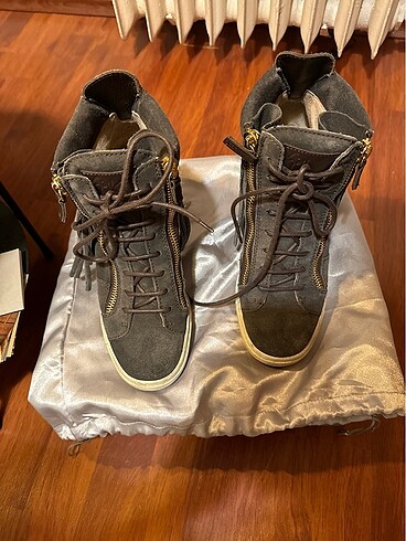 40,5 Beden Zanotti kadın bot