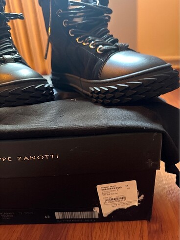 Giuseppe Zanotti Zanotti Erkek Kürklü Bot