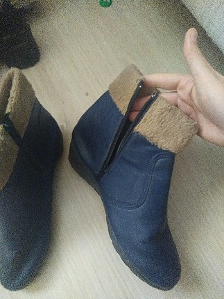 yağmurluk gibi bot 