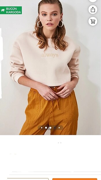 Trendyol & Milla Bej crop sweatshirt