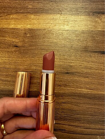 Diğer Charlotte Tilbury Pillow Talk Ruj