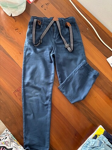 Erkek çocuk kemerli pantolon ????