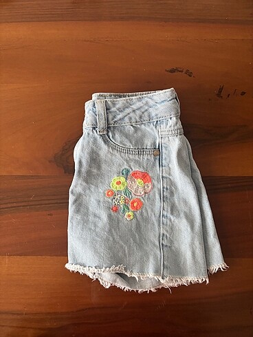 Zara jean şort 6-7 yaş - Görsel 2