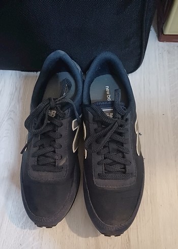 New Balance Siyah Sneaker