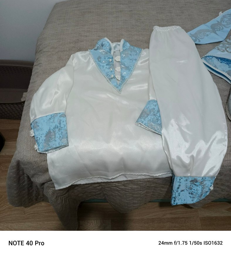 Beyaz Etnik Desenli Çocuk Sünnet Kıyafeti - Görsel 3