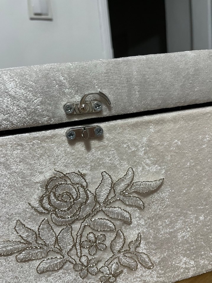 Nakışlı Beyaz takı nikah Kutusu - Görsel 3