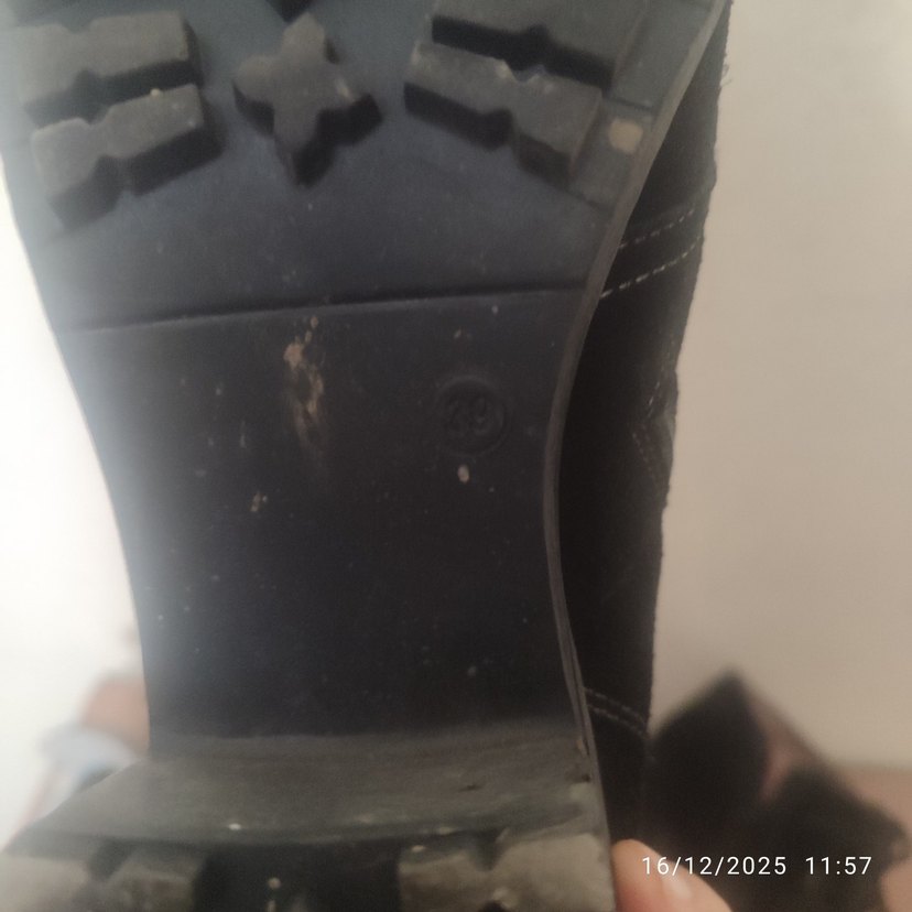 Siyah Süet Kadın Dolgu Topuk Bot - Görsel 2