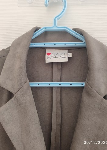 Gri Süet Düğmeli Uzun Kadın - Görsel 3