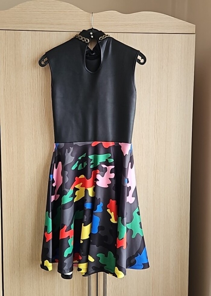 Deri detaylı elbise - Görsel 4