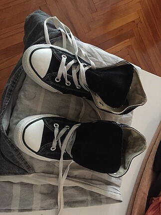 Siyah converse