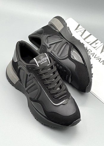 Valentino Garavani Siyah Sneaker