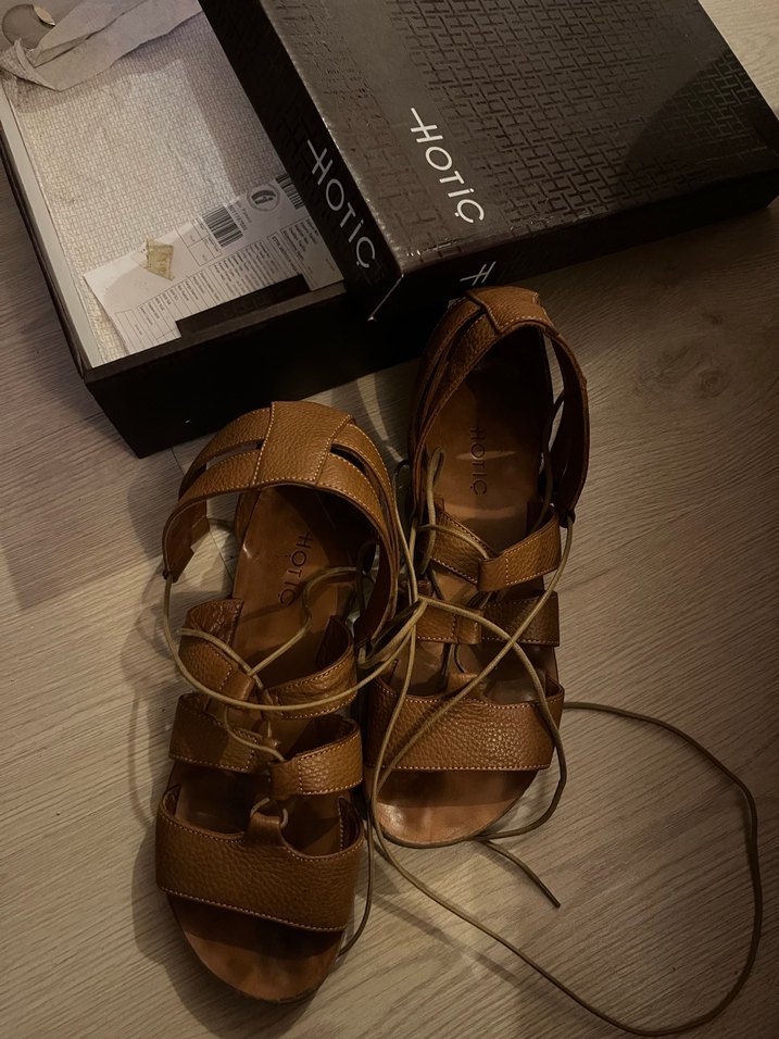 Bej Deri Kadın Dolgu Topuklu Sandalet - Görsel 2