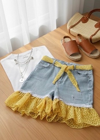 Sarı tül Detaylı Kadın Kot Şort - Görsel 4