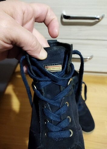 38 Beden Hilfiger gizli topuklu bot 