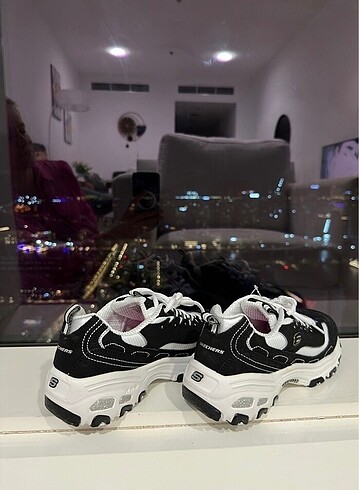 38,5 Beden siyah Renk Orijinal Skechers