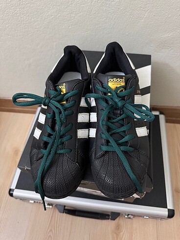 Orijinal deri Adidas süperstar