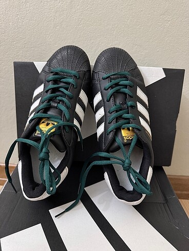 Adidas Orijinal deri Adidas süperstar