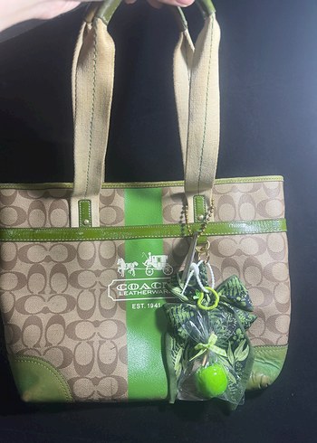 Coach Bej Yesil Monogramli Sik El Cantasi