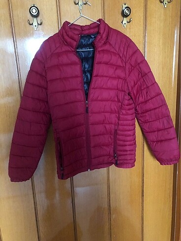 Bershka kırmızı mont