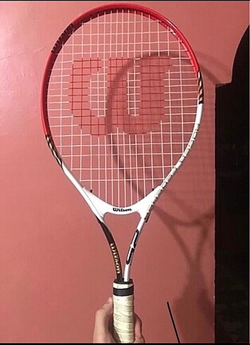 Wilson tenis raketi