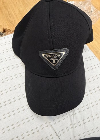 Prada Siyah Sapka