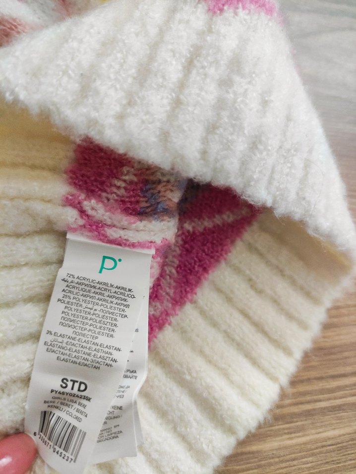 Renkli Ponponlu Örgü Bere - Görsel 4