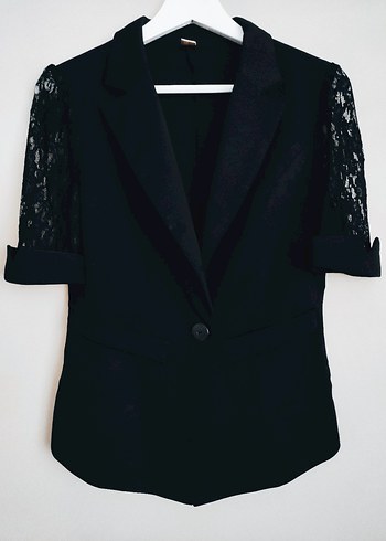 Trendyol & Milla Dantel Detaylı Siyah Kısa Kollu Blazer