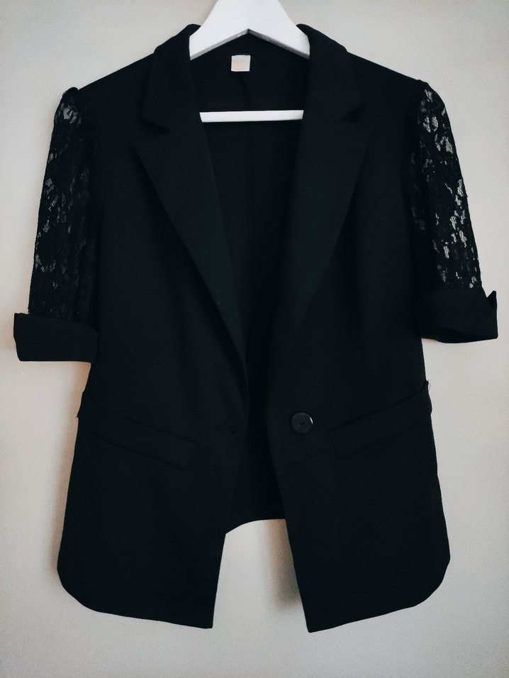 Dantel Detaylı Siyah Kısa Kollu Blazer - Görsel 4