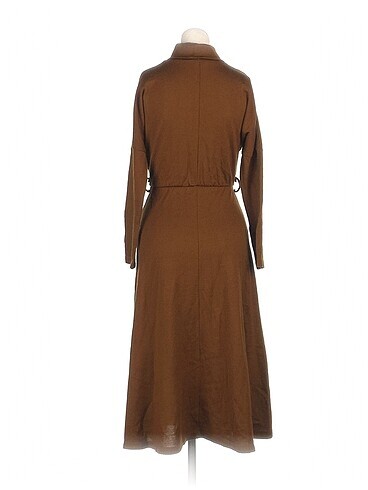m Beden PreLoved Uzun Elbise %70 İndirimli.