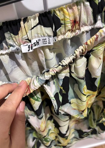 Bershka Çiçekli yazlık üst bluz