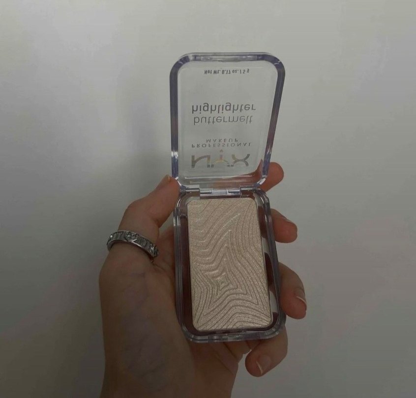 NYX Buttermelt Highlighter - Görsel 2