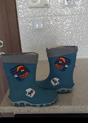 Erkek çocuk botu