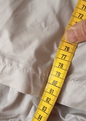 Gri Midi Kadın Yağmurluk Kapüşonlu - Görsel 4